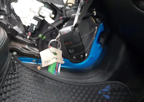 2018 Jeep Compass Latitude 4X4 z USA, uszkodzony, nr VIN 3C4NJDBB1JT470471